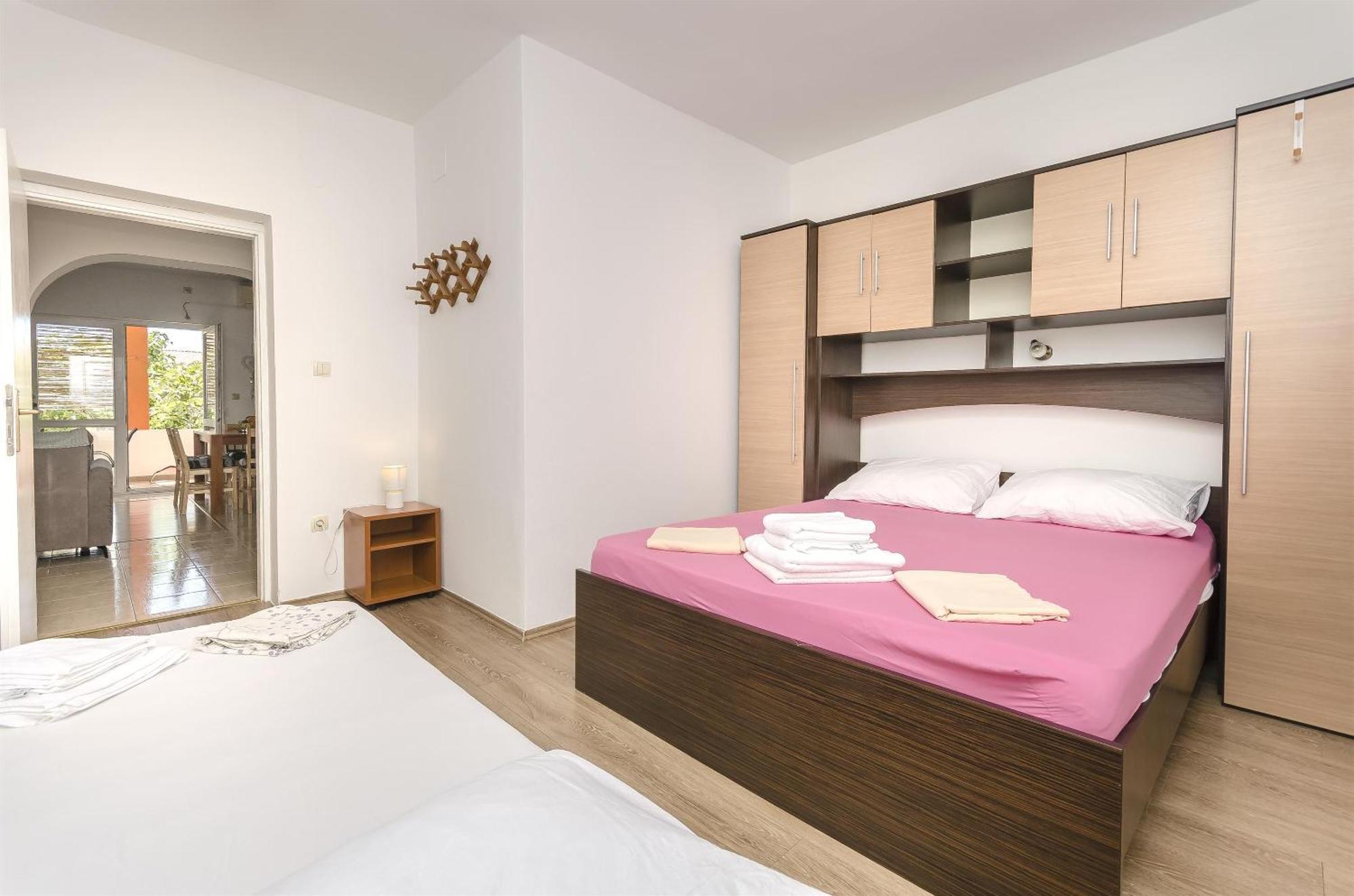 Apartments Sanja Tribunj  Luaran gambar